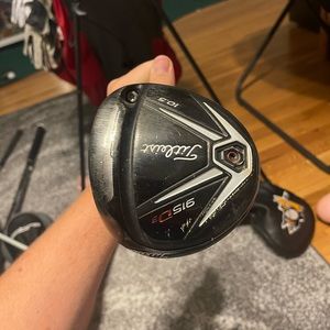Titleist 915 D3 driver